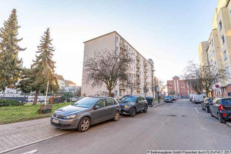 Straße vor dem Haus