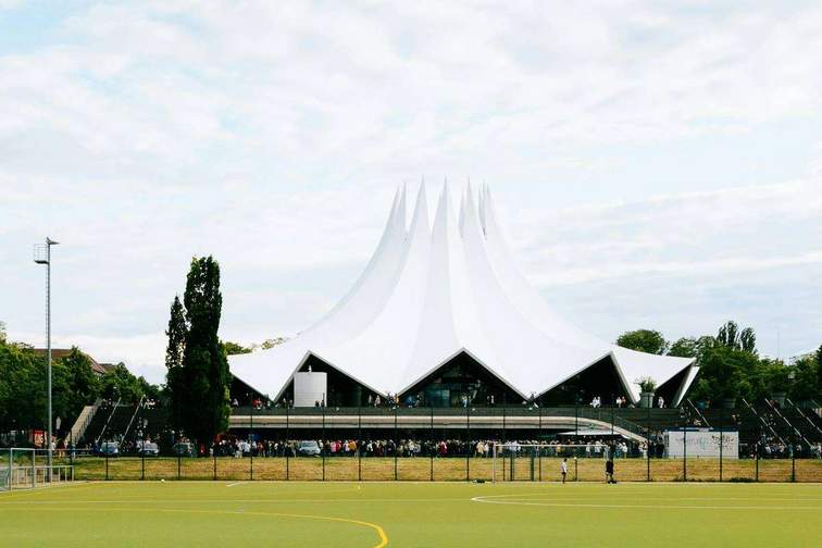 Surroundings, Tempodrom