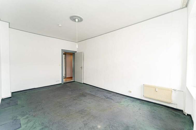 Zimmer vor der Renovierung