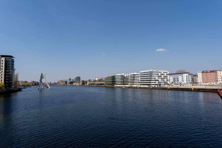 Surroundings, Spree