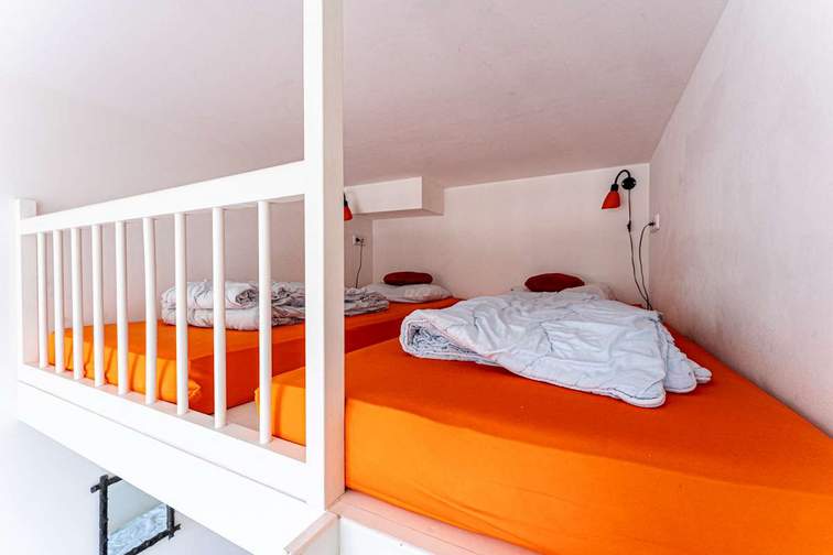 Schlafzimmer 2