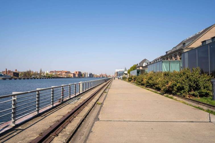 Surroundings, Spree