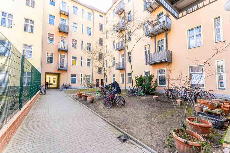 Courtyard side