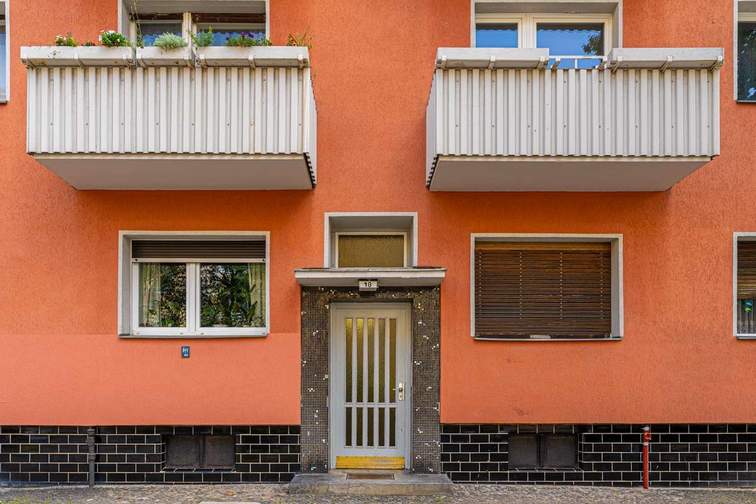 Entrance house