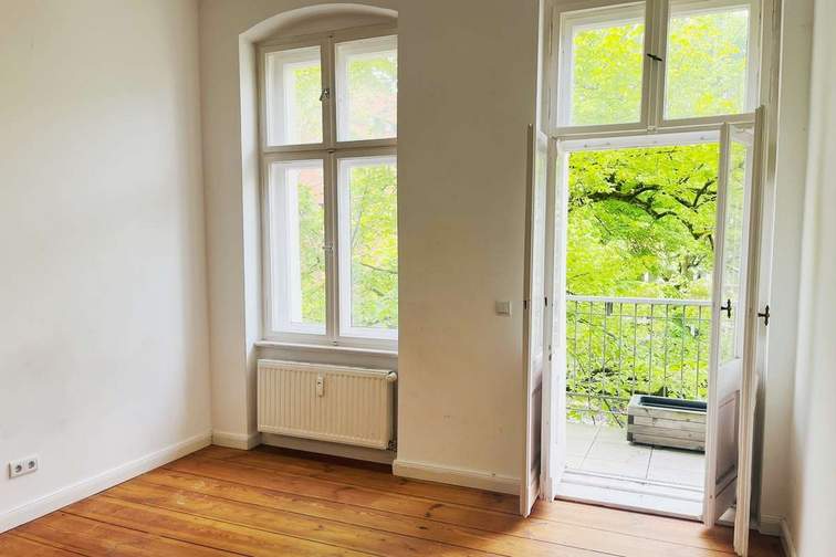 Zimmer 5 mit Balkonzugang 2