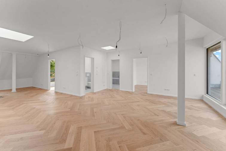 Wohnzimmer mit offener Küche