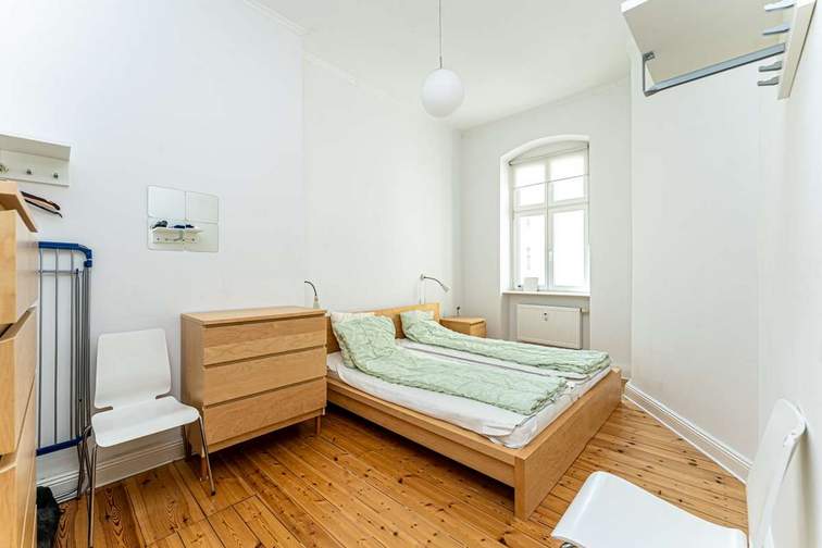 Schlafzimmer 2