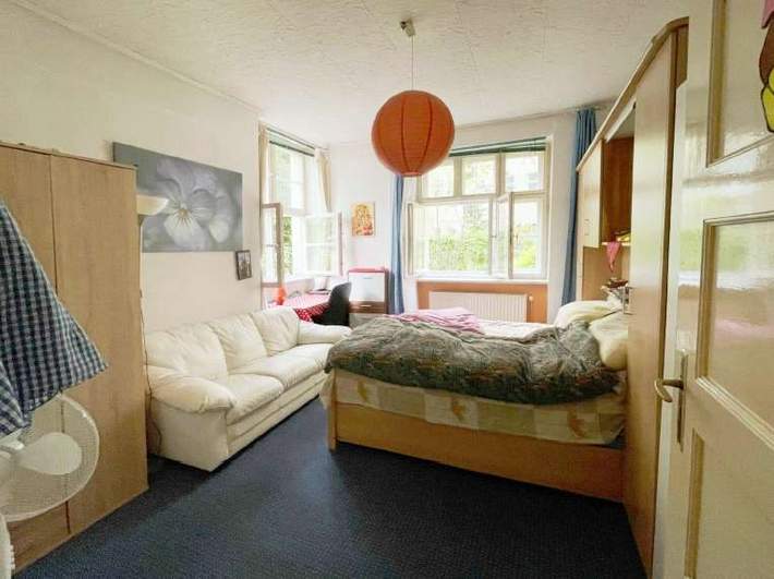 Room 1
