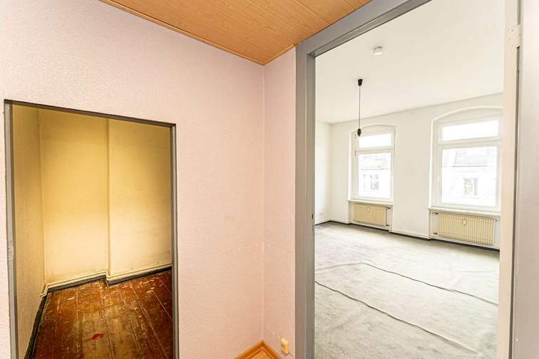 Storage room, room