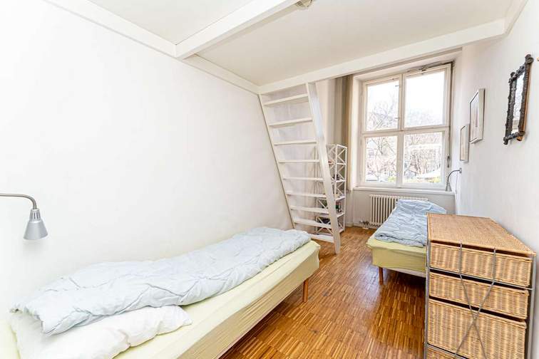 Schlafzimmer 2