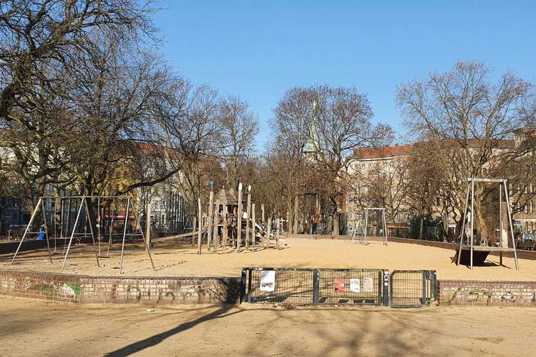 Hohenstaufenpark vor dem Haus